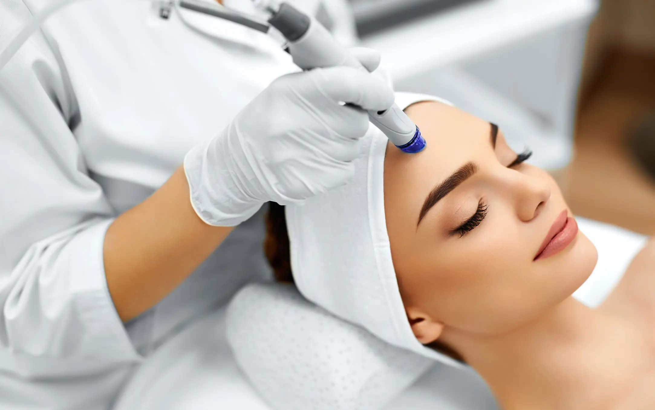 What Is Collagen Lift Therapy and How Can It Help Ageing, Loose Skin Farnborough?