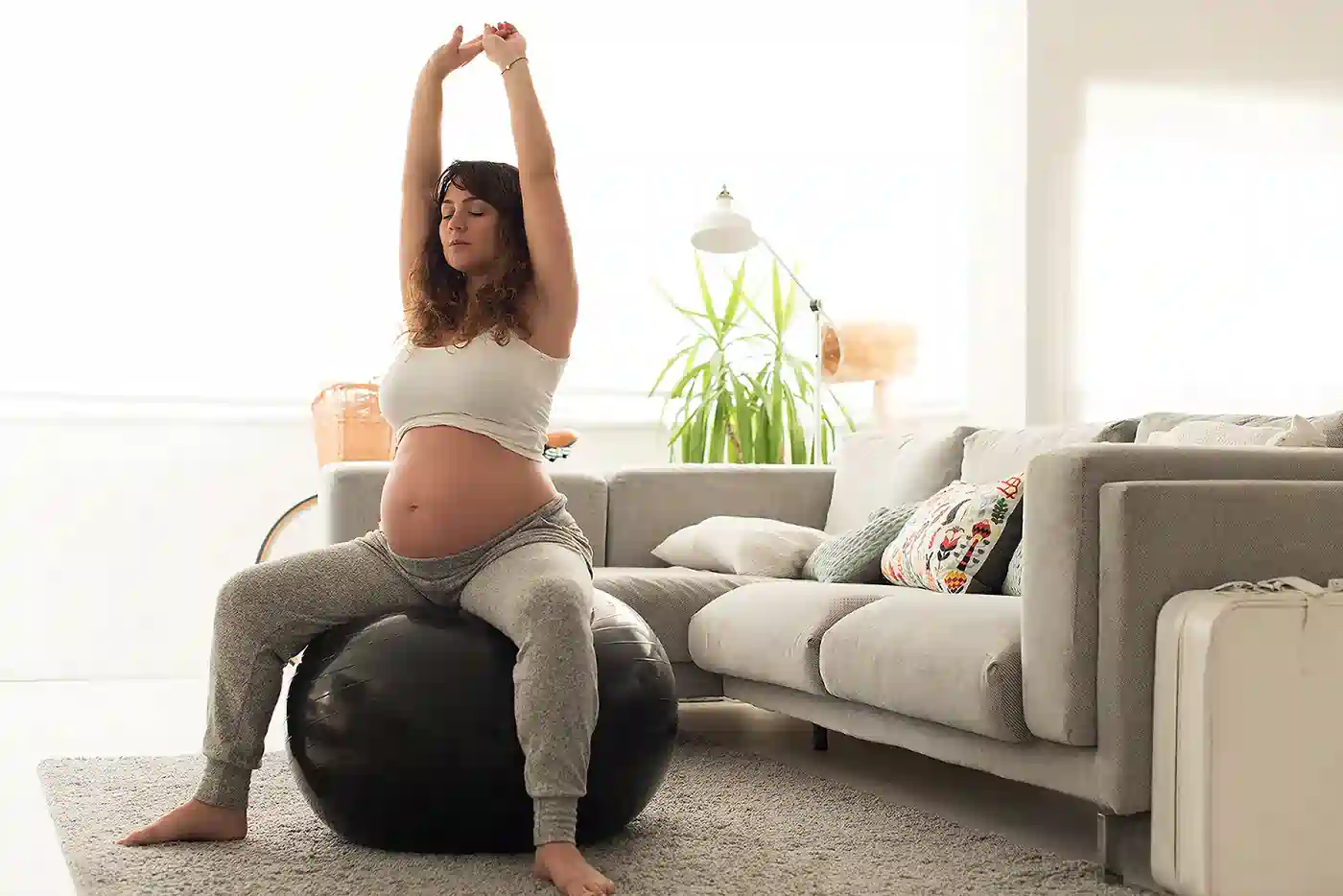 How to Support Your Core Safely During Pregnancy Farnborough